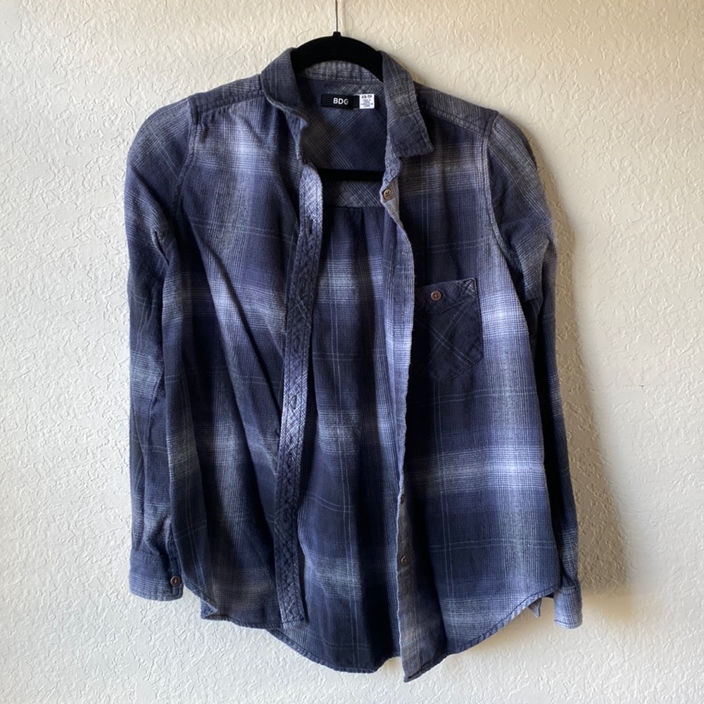 BDG blue flannel shirt from Urban Outfitters. 100% cotton - XS